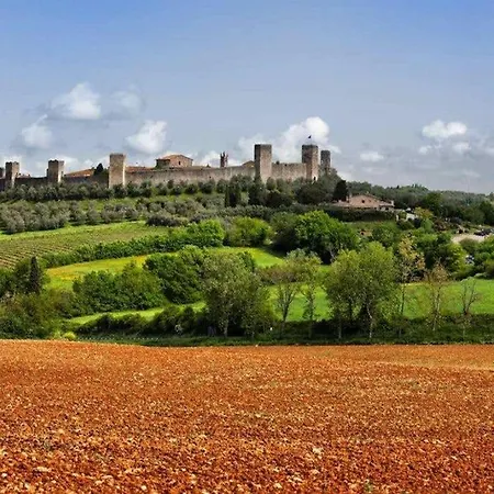 La Stanzetta - Very Small, No Kitchen Apartment Siena